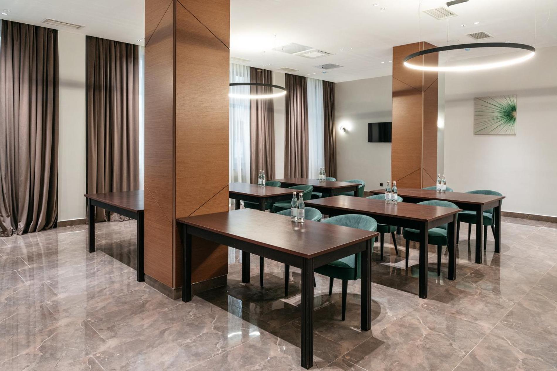 Raavah Aparthotel 阿拉木图 外观 照片